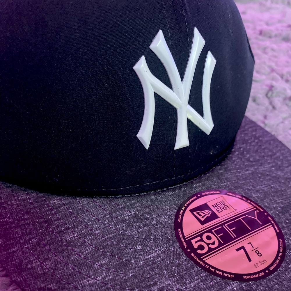 New York Yankee’s New Era 59FIFTY Flat Brim Hat